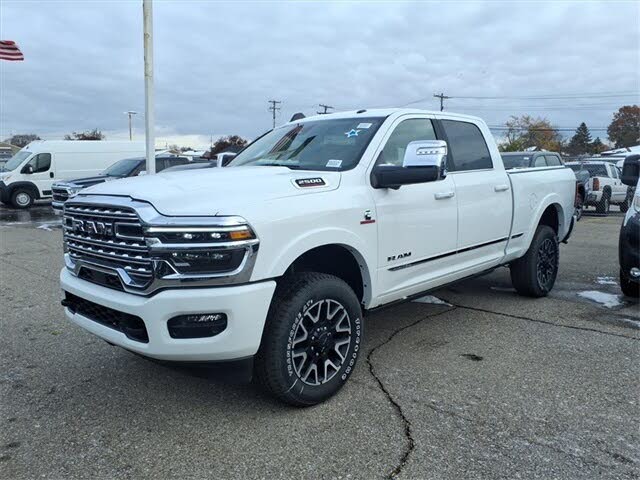 2025 RAM 2500 Limited Crew Cab 4WD