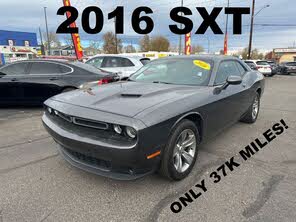 Dodge Challenger SXT RWD