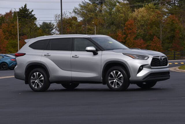 2023 Toyota Highlander XLE AWD