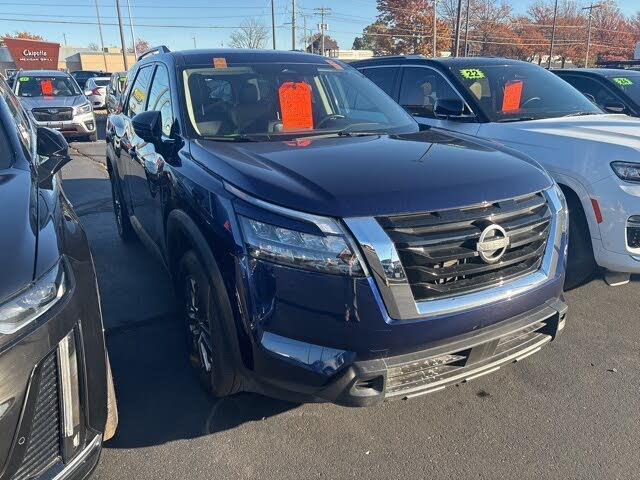 2025 Nissan Pathfinder SV FWD