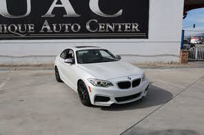 BMW 2 Series M235i Coupe RWD