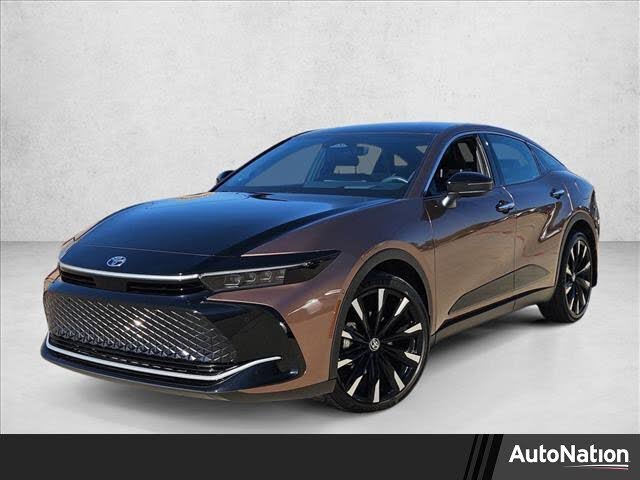 2025 Toyota Crown Platinum AWD