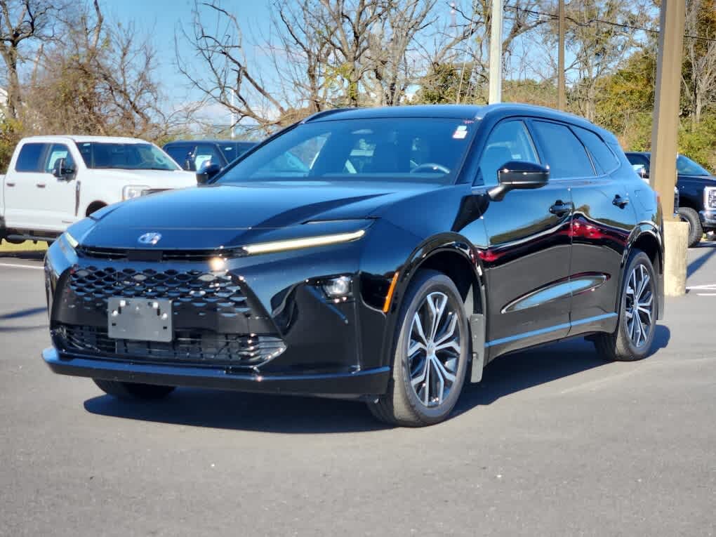 2025 Toyota Crown Signia XLE AWD