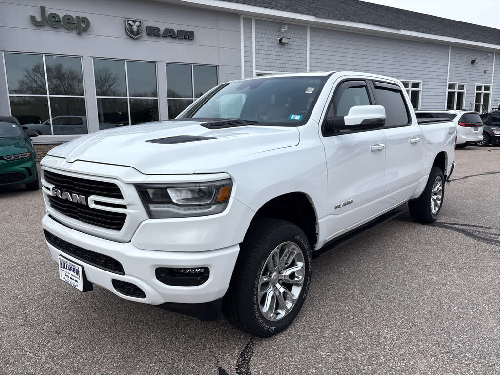 2023 RAM 1500 Laramie Crew Cab 4WD