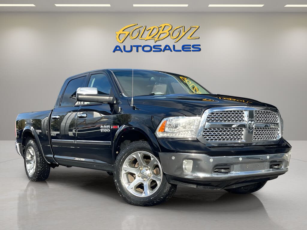 2015 RAM 1500 Laramie Crew Cab 4WD