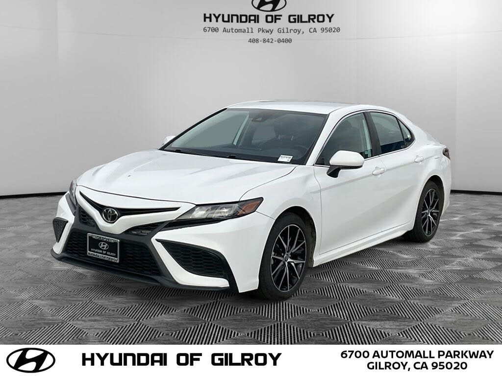 2023 Toyota Camry SE Nightshade FWD