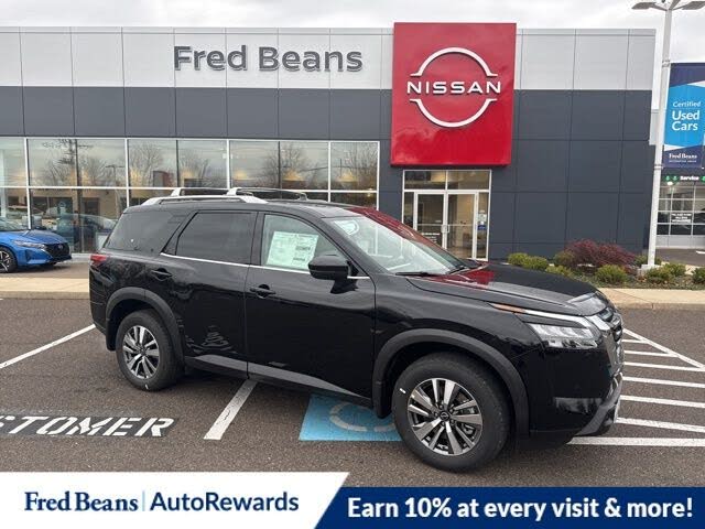 2025 Nissan Pathfinder SL 4WD