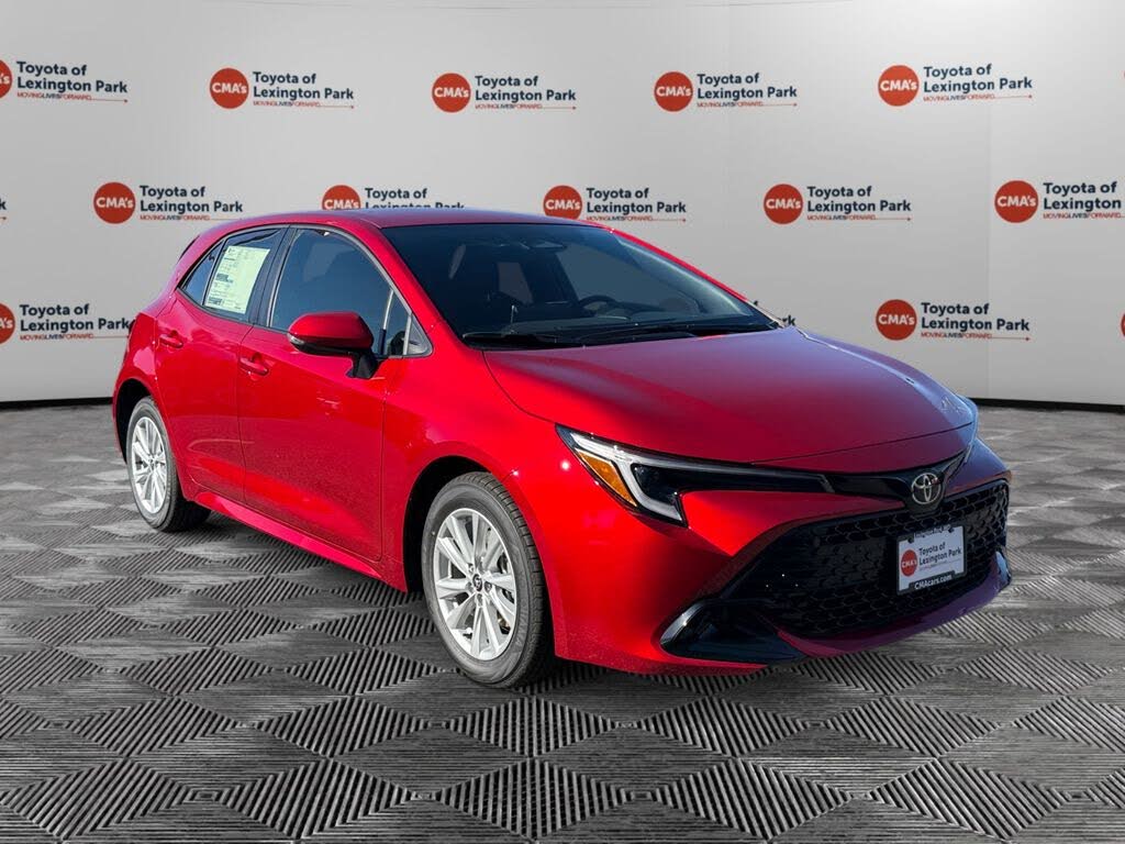 2025 Toyota Corolla Hatchback SE FWD