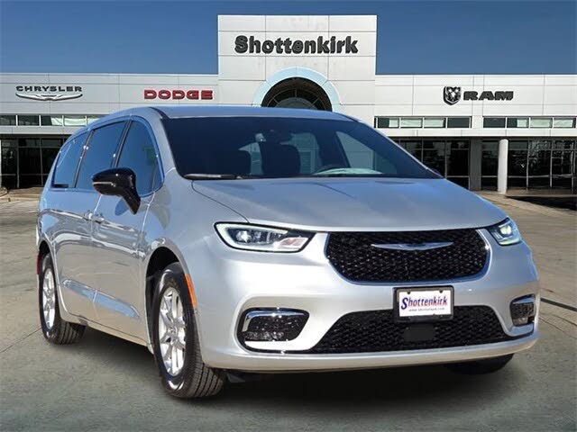 2026 Chrysler Pacifica Select FWD