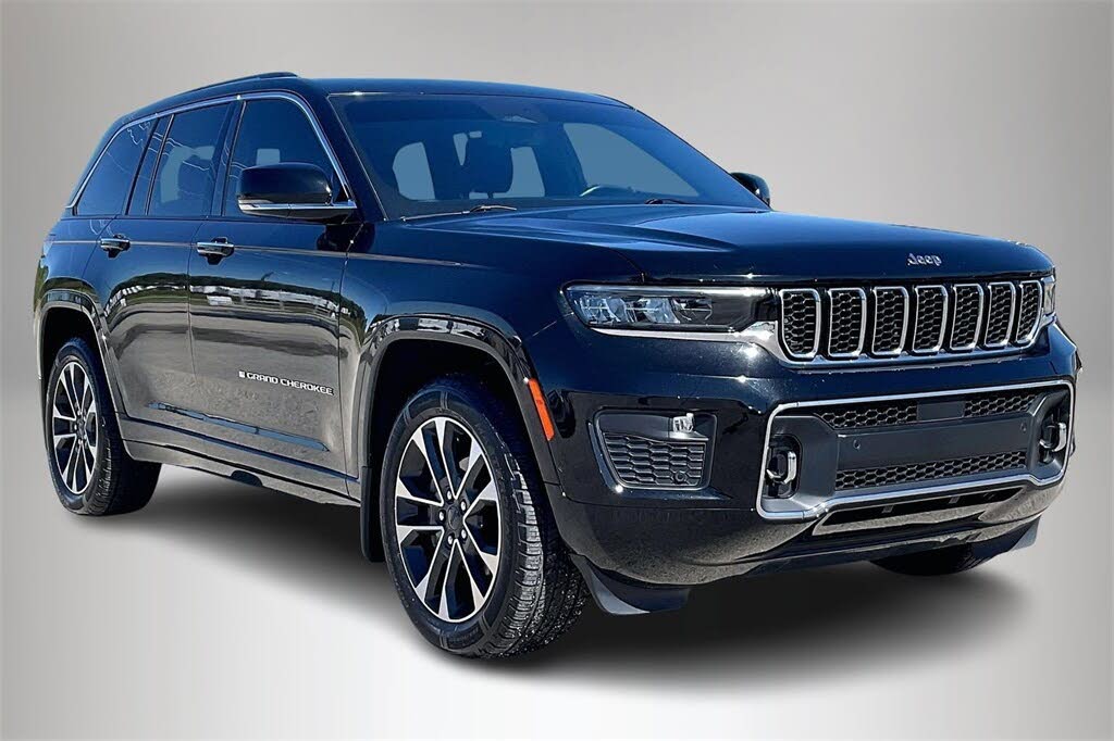 2022 Jeep Grand Cherokee Overland 4WD