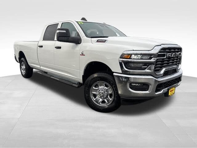 2025 RAM 3500 Tradesman Crew Cab LB 4WD