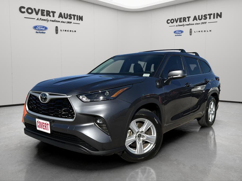 2025 Toyota Highlander LE FWD