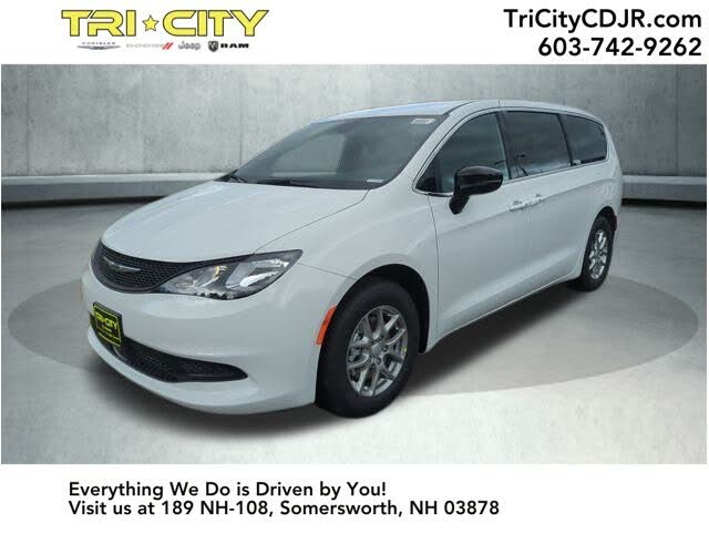 2026 Chrysler Voyager LX FWD