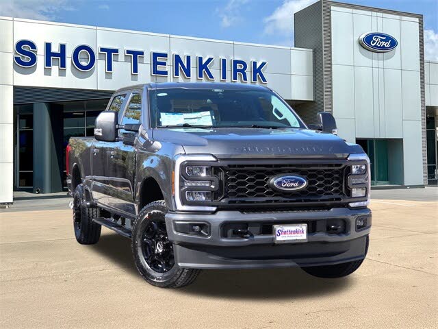 2026 Ford F-250 Super Duty XL Crew Cab 4WD