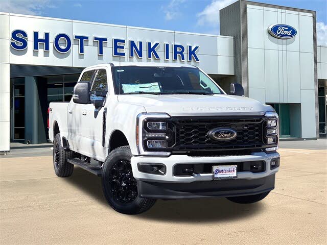 2026 Ford F-250 Super Duty XLT Crew Cab 4WD