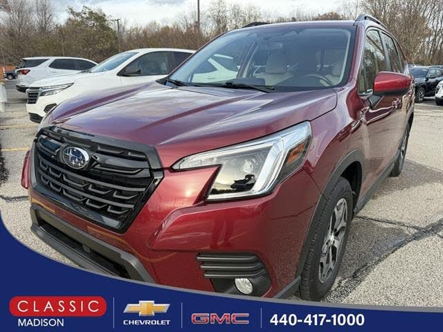 2023 Subaru Forester Premium Crossover AWD