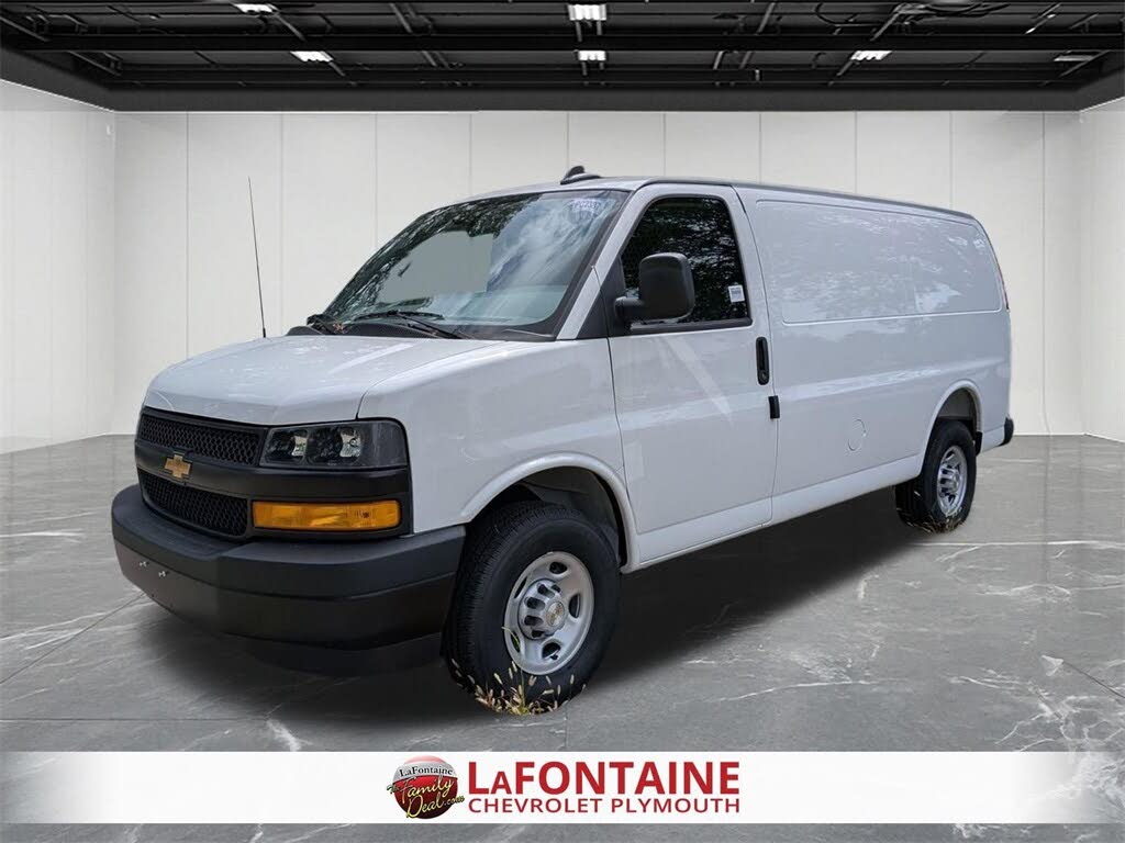 2025 Chevrolet Express Cargo 2500 RWD