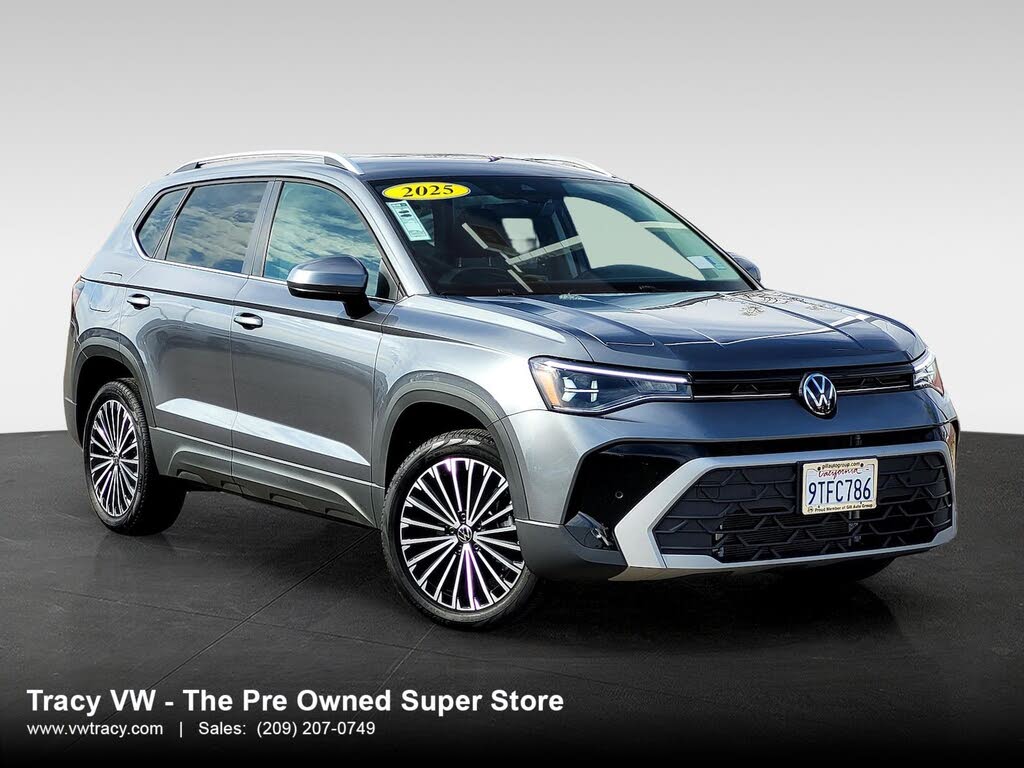 2025 Volkswagen Taos SE FWD