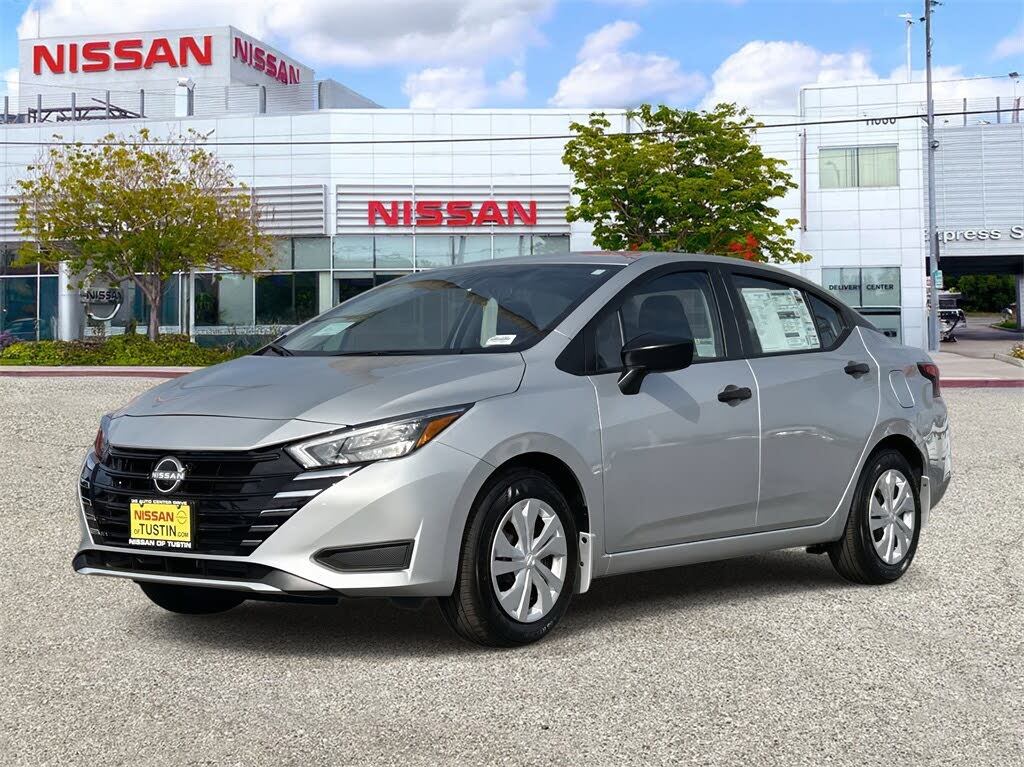 2025 Nissan Versa S FWD