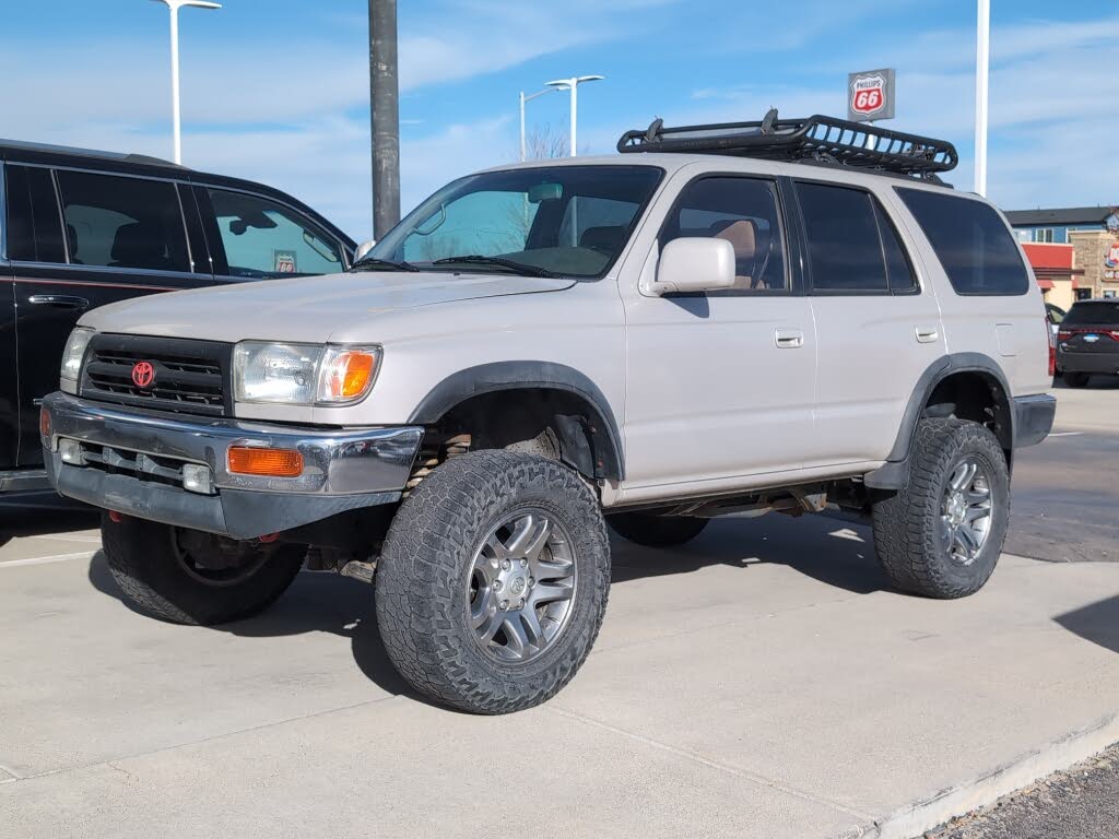 1997 Toyota 4Runner 4 Dr SR5 4WD SUV