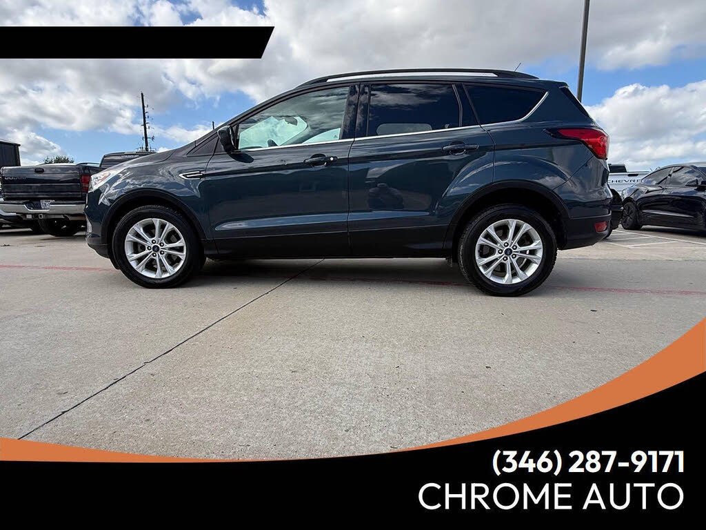 2019 Ford Escape SEL FWD