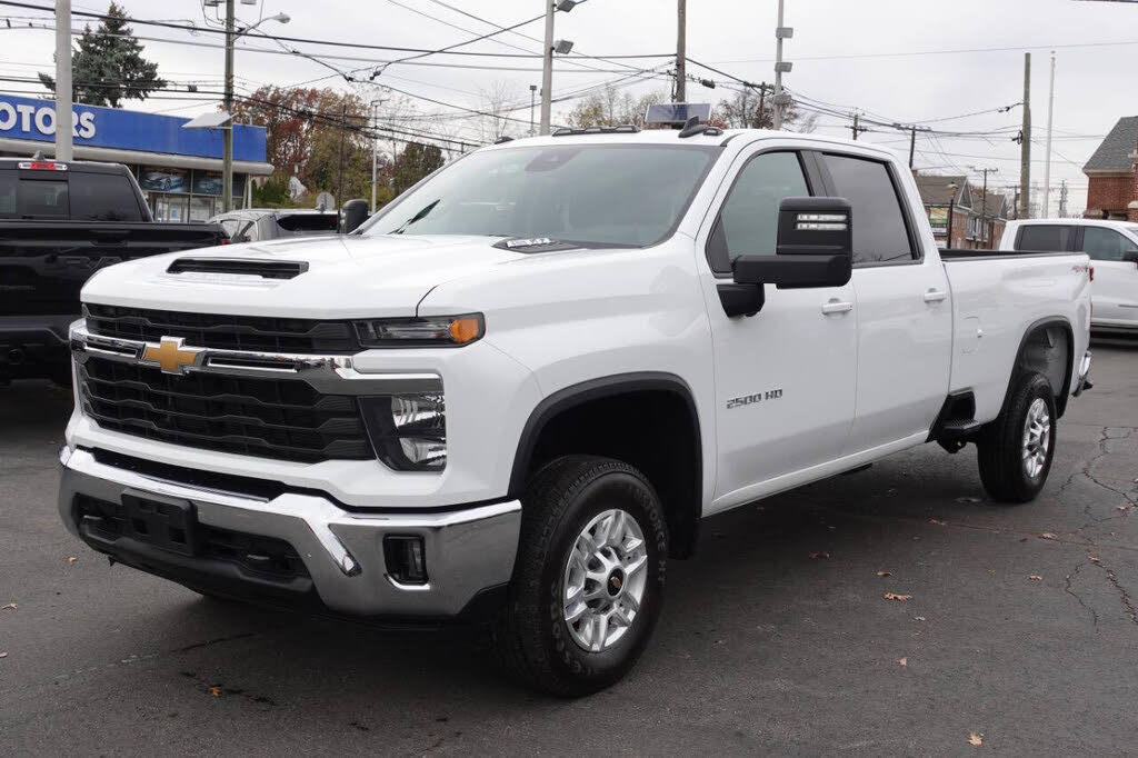 2024 Chevrolet Silverado 2500HD LT Crew Cab LB 4WD
