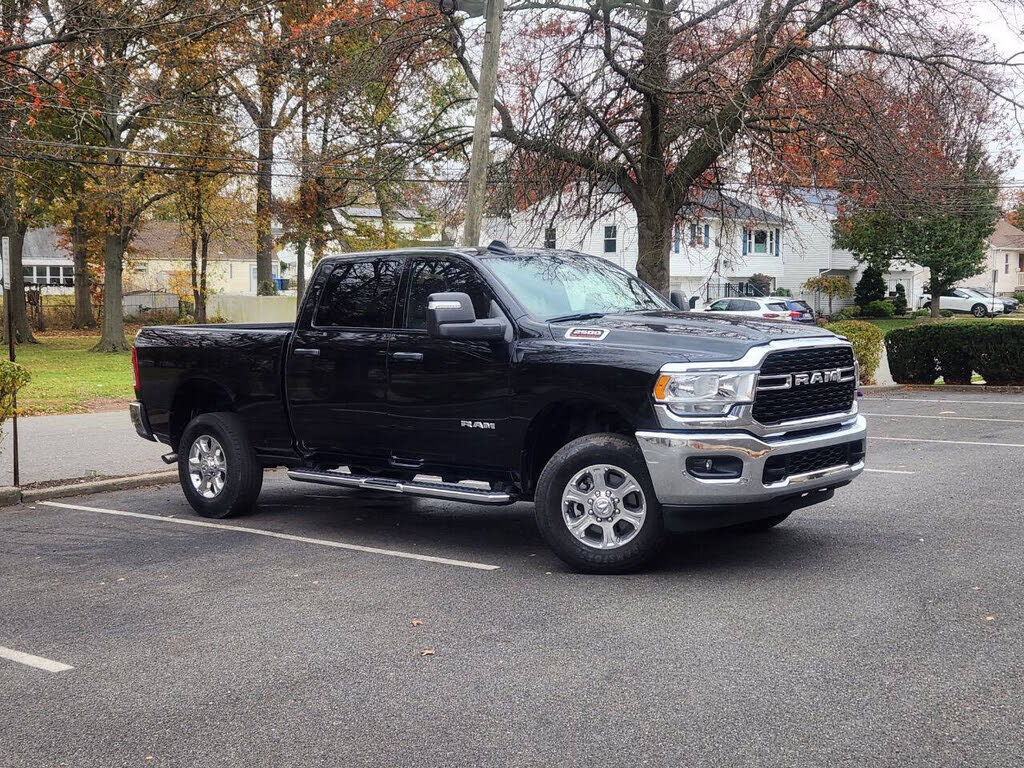 2024 RAM 2500 Big Horn Crew Cab 4WD