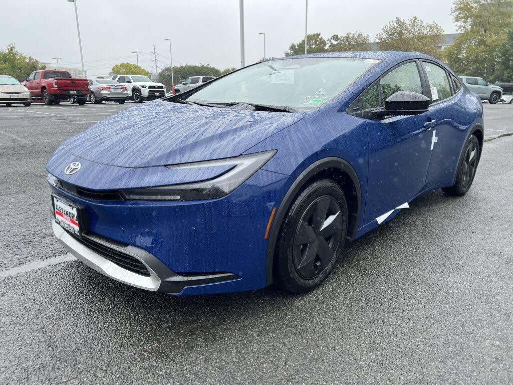 2026 Toyota Prius Plug-In Hybrid SE FWD