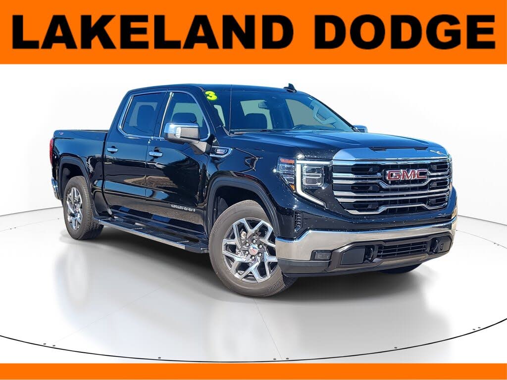 2023 GMC Sierra 1500 SLT Crew Cab 4WD