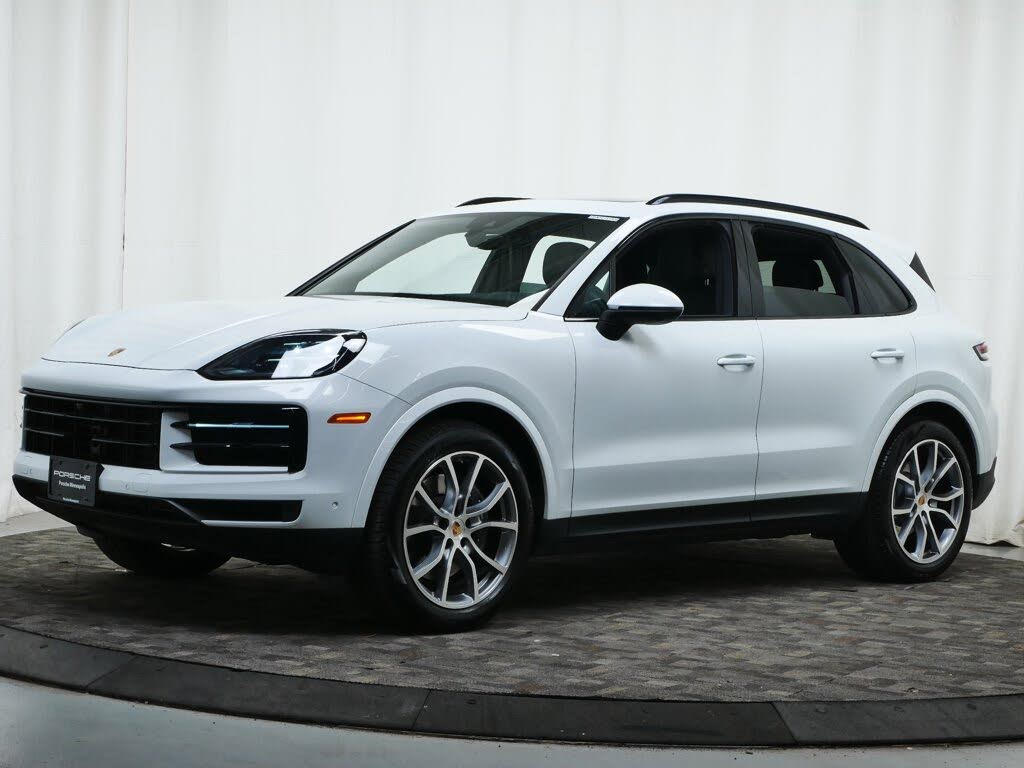 2025 Porsche Cayenne AWD