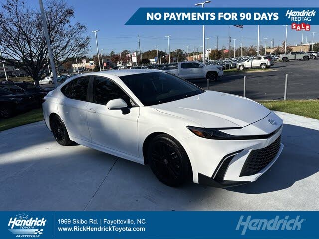 2025 Toyota Camry SE FWD