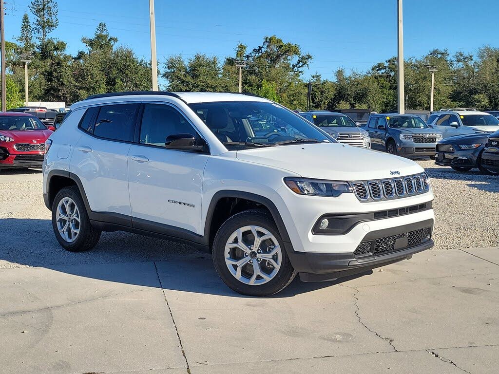 2026 Jeep Compass Latitude 4WD
