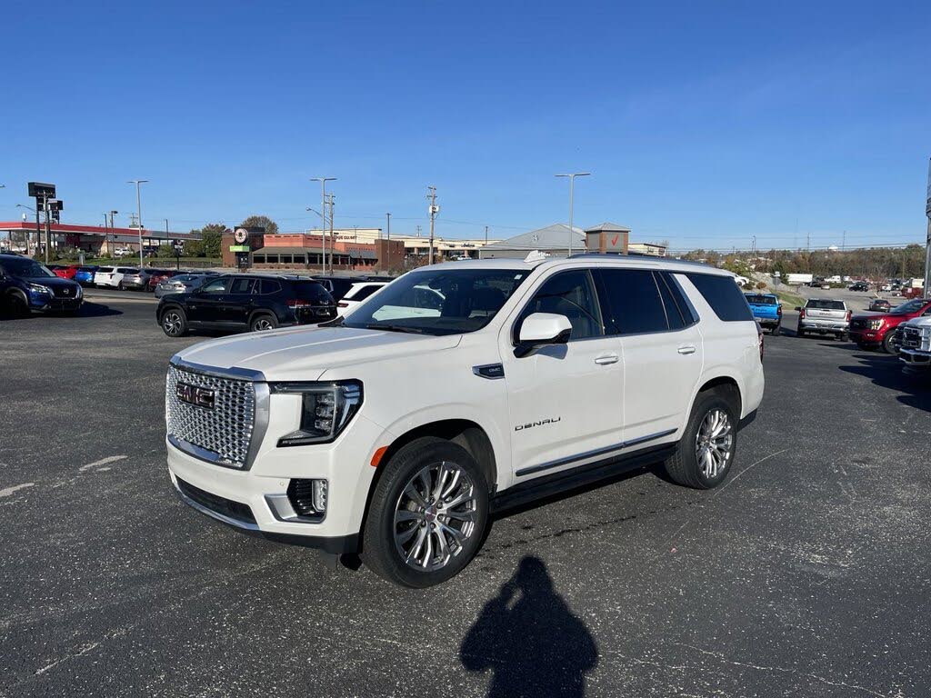 2022 GMC Yukon Denali 4WD