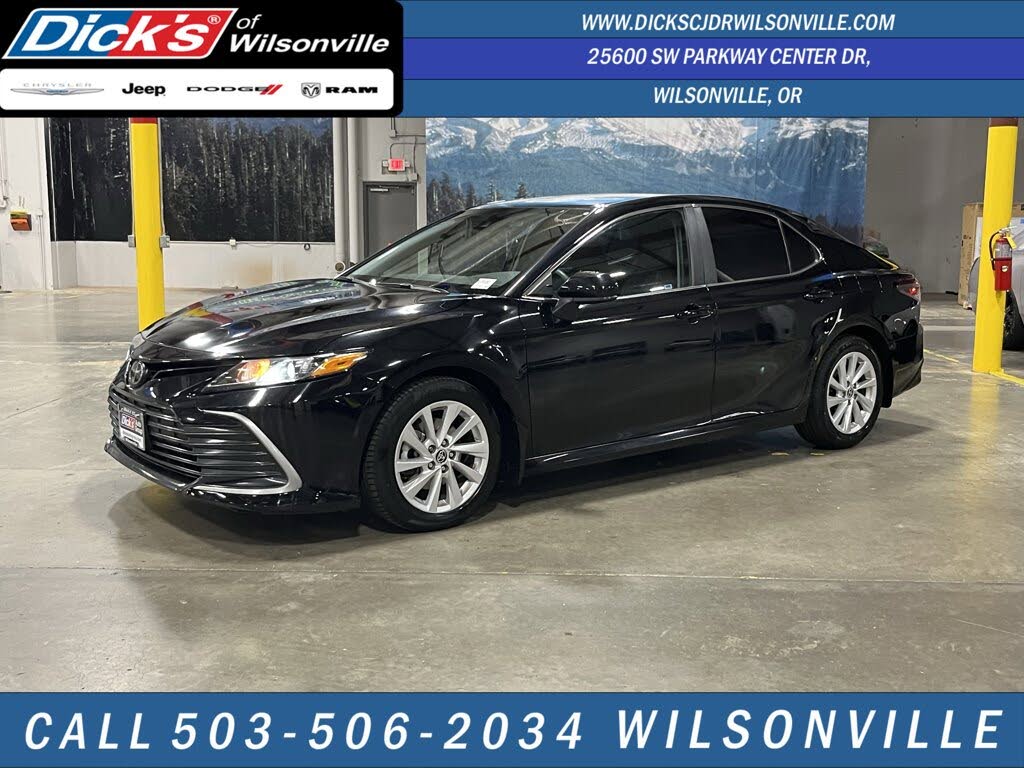 2023 Toyota Camry LE FWD