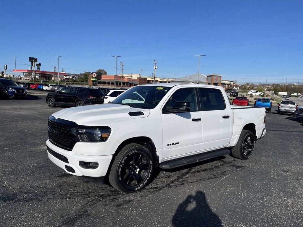 2024 RAM 1500 Big Horn Crew Cab 4WD