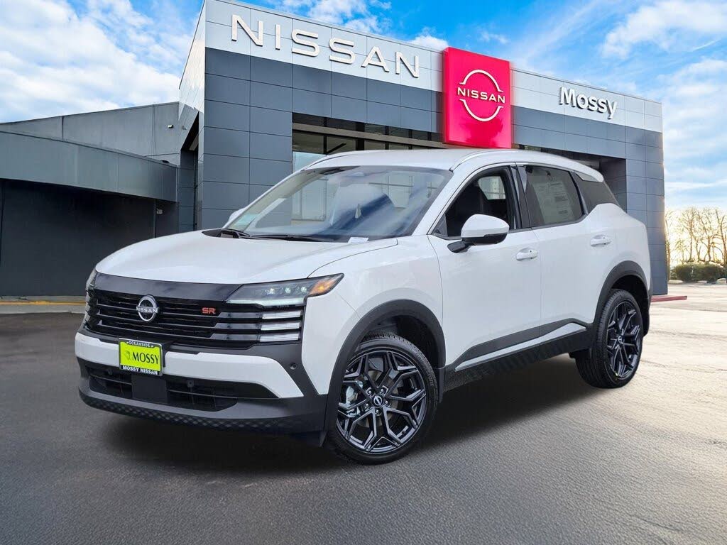 2025 Nissan Kicks SR FWD