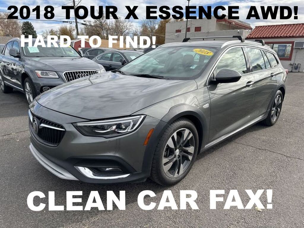 2018 Buick Regal TourX Essence AWD