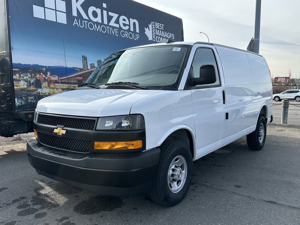 2025 Chevrolet Express Cargo 2500 RWD