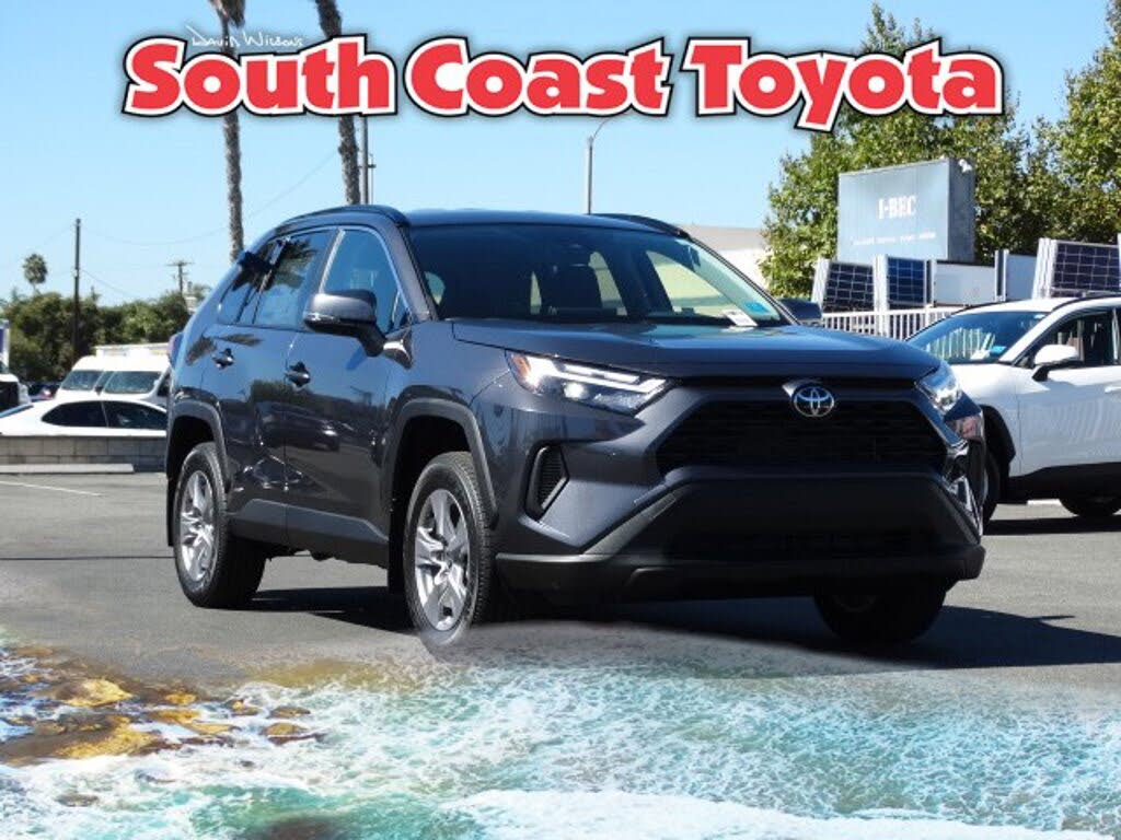 2025 Toyota RAV4 Hybrid XLE AWD