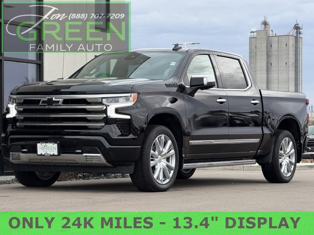 2023 Chevrolet Silverado 1500 High Country Crew Cab 4WD