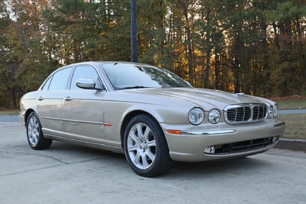 2004 Jaguar XJ-Series XJ Vanden Plas RWD