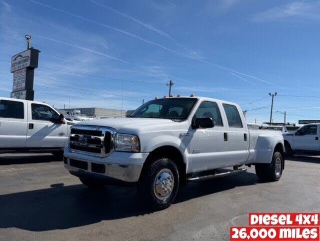 2005 Ford F-350 Super Duty XL Crew Cab SB DRW 4WD