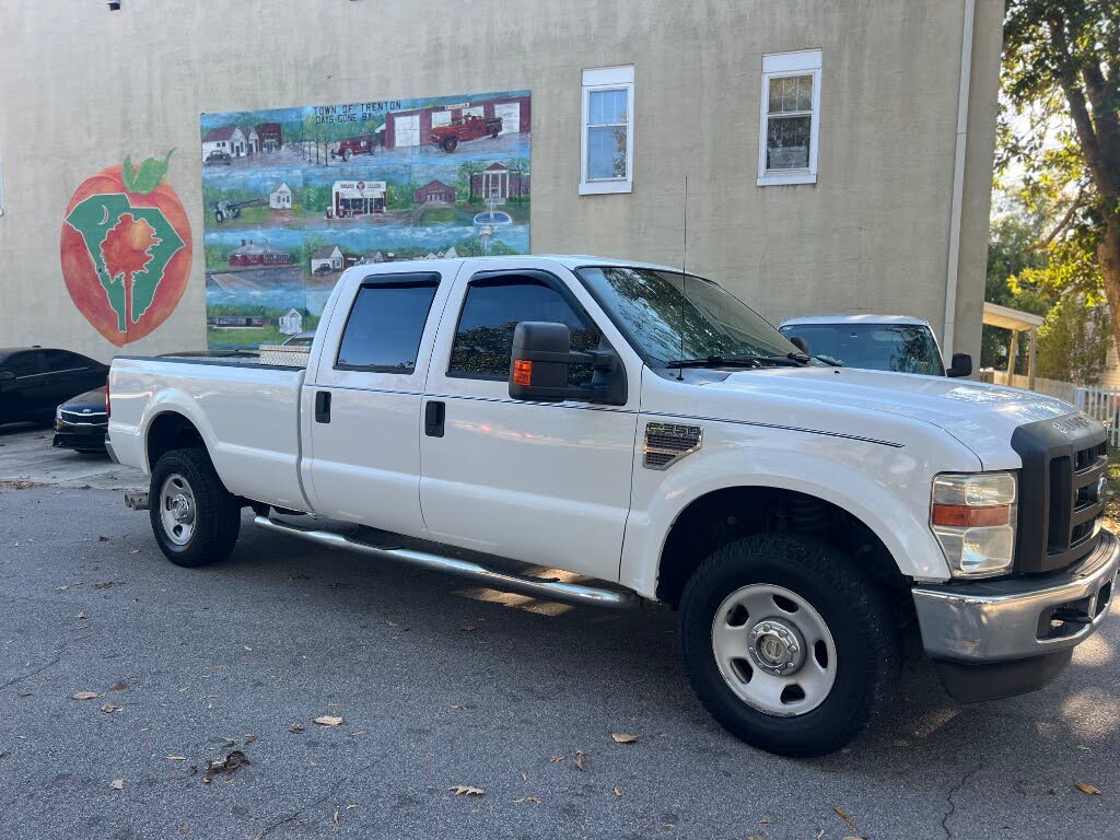 2008 Ford F-350 Super Duty Lariat Crew Cab 4WD