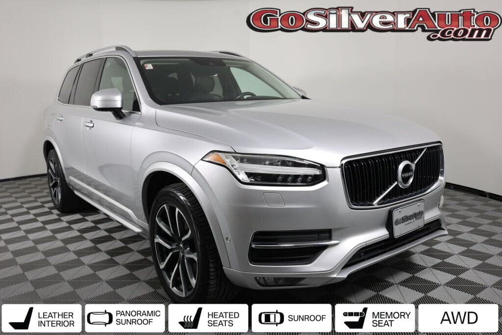 2016 Volvo XC90 T6 Momentum AWD