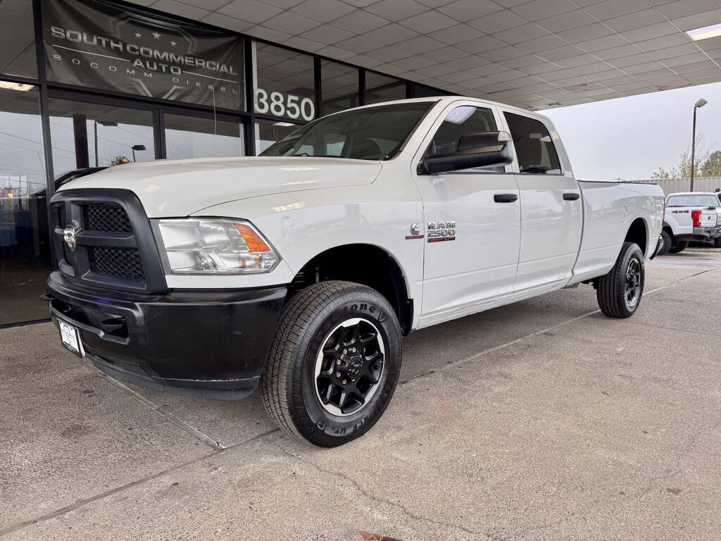 2017 RAM 2500 Tradesman Crew Cab LB 4WD