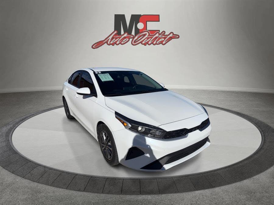 2022 Kia Forte LXS FWD