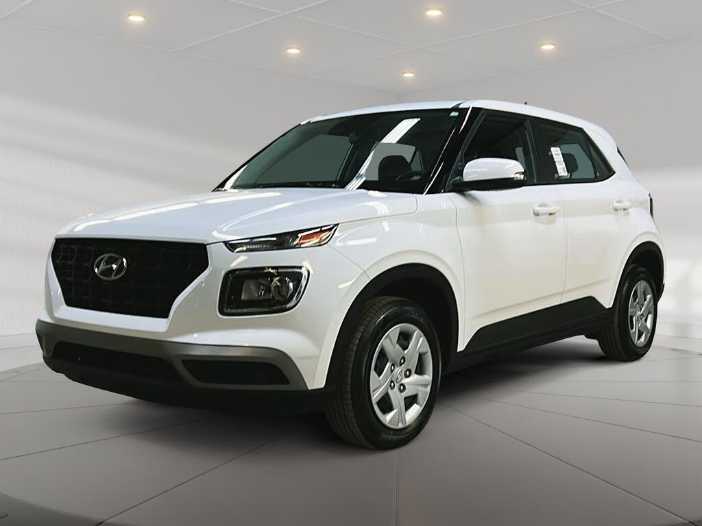 2024 Hyundai Venue Essential FWD