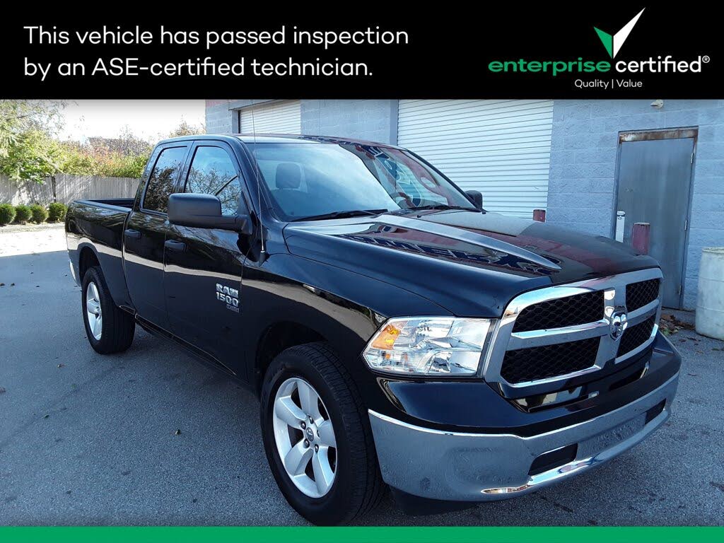 2024 RAM 1500 Classic SLT Quad Cab 4WD
