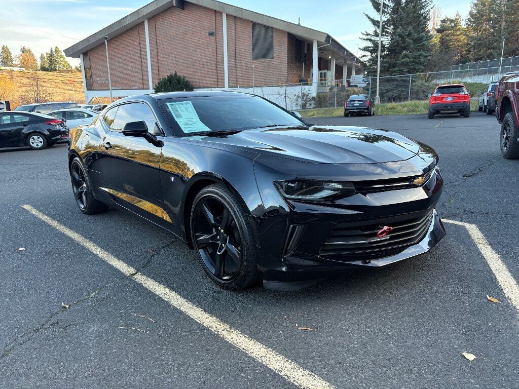 2017 Chevrolet Camaro 2LT Coupe RWD