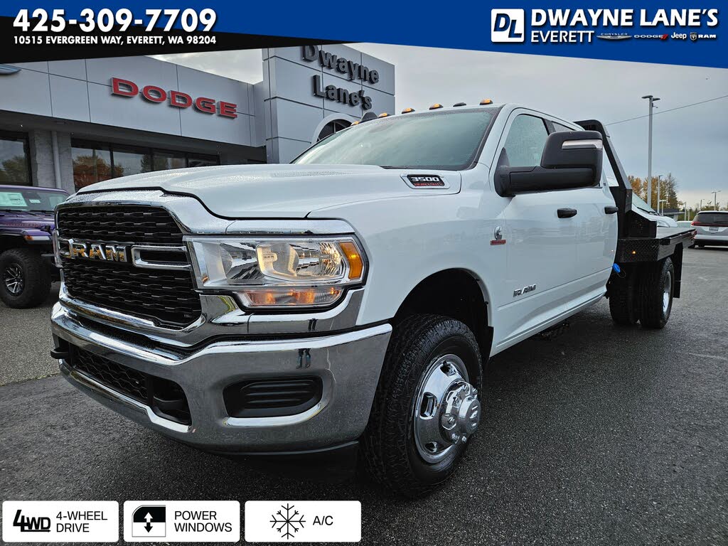 2024 RAM 3500 Chassis SLT Crew Cab LB DRW 4WD